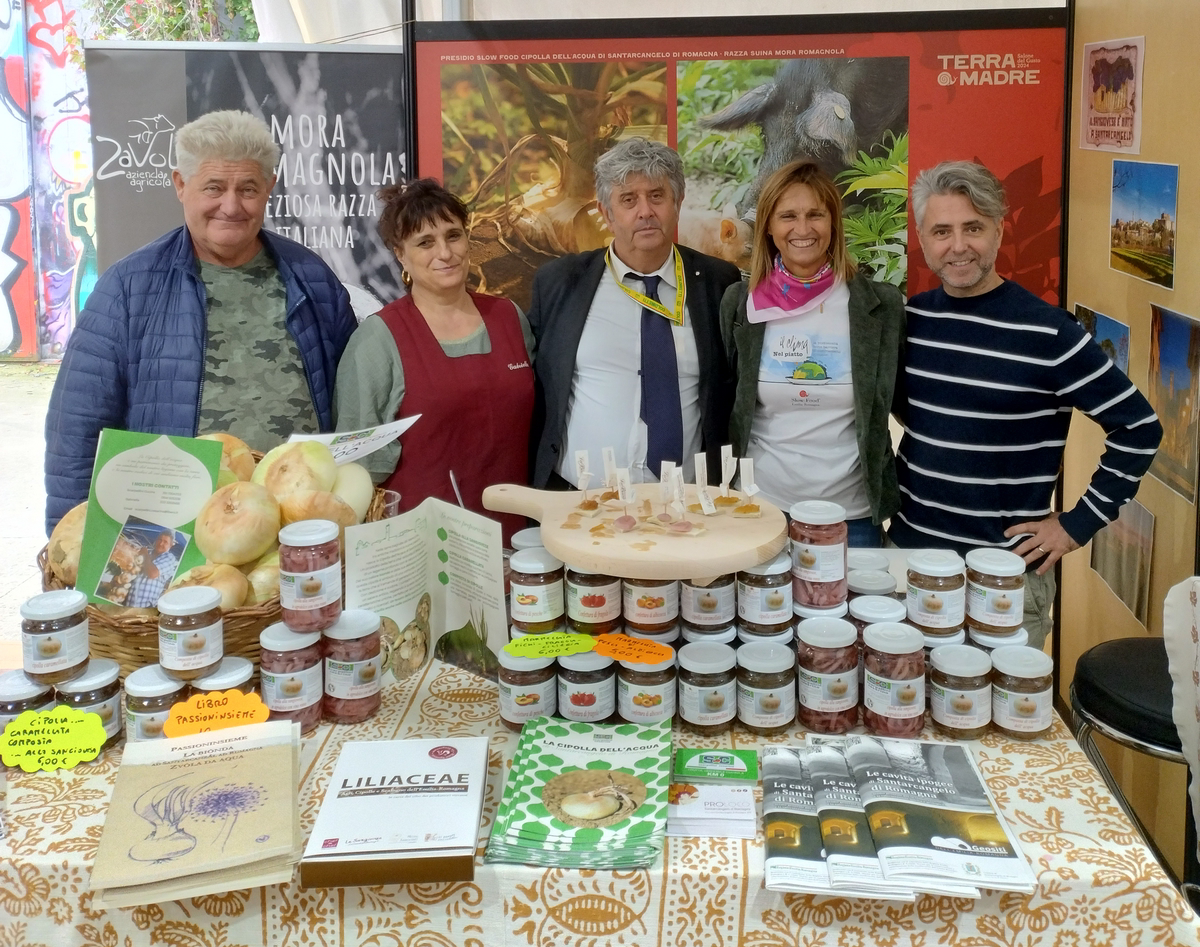 Cipolla dell’acqua, una delegazione di Santarcangelo al Salone del Gusto “Terra Madre” di Torino