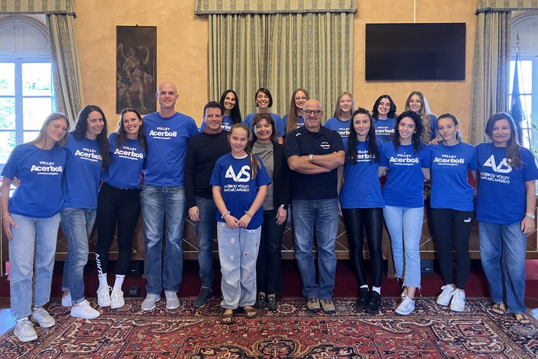 In municipio le campionesse della pallavolo e l’eccellenza del baseball Federico Magalotti