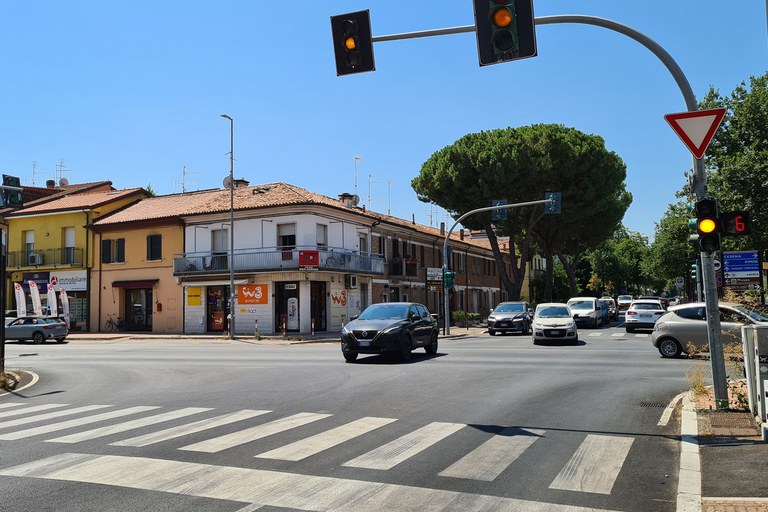 Polizia locale, 80 sanzioni nel primo mese dall’attivazione dei dispositivi di controllo delle infrazioni semaforiche